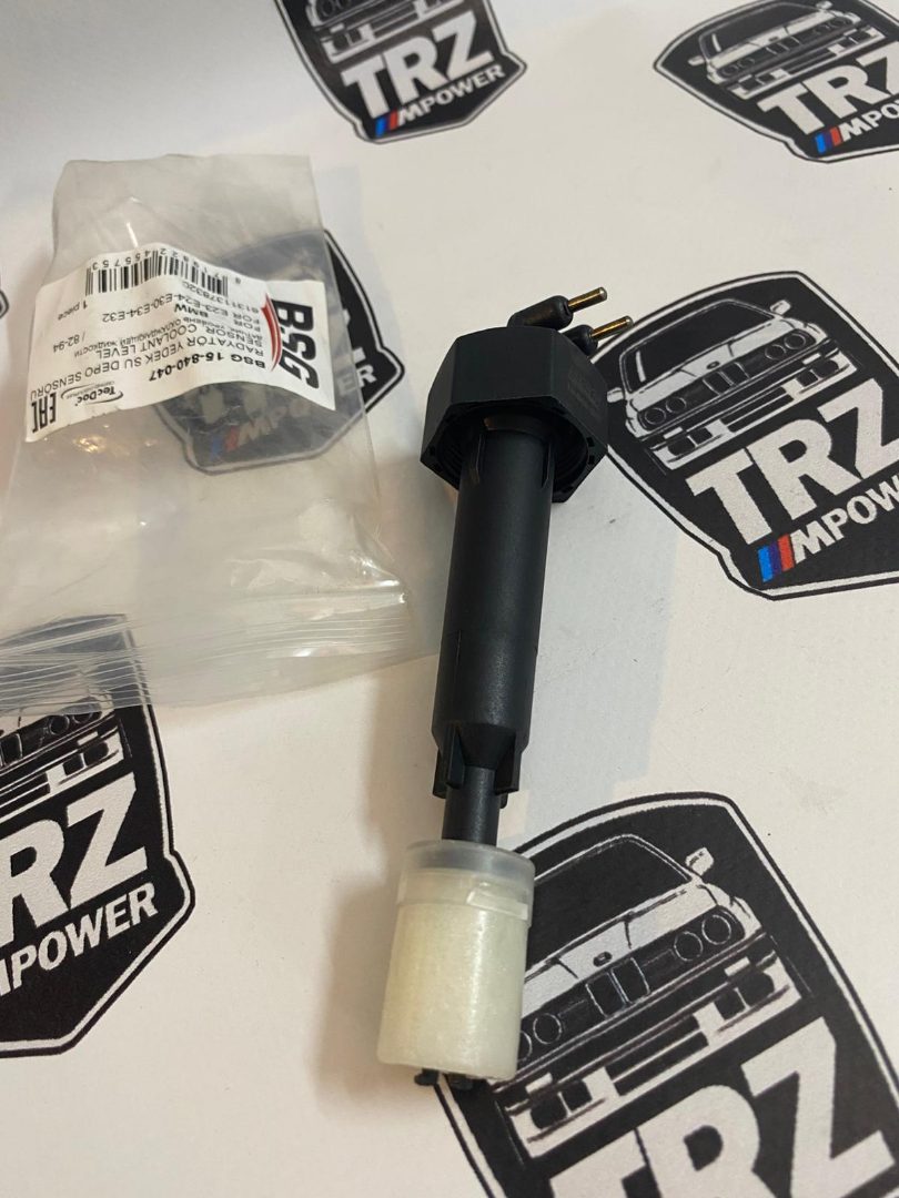 BMW E24 E28 E30 E32 E34 E36 Radyatör Su Depo Seviye Sensörü